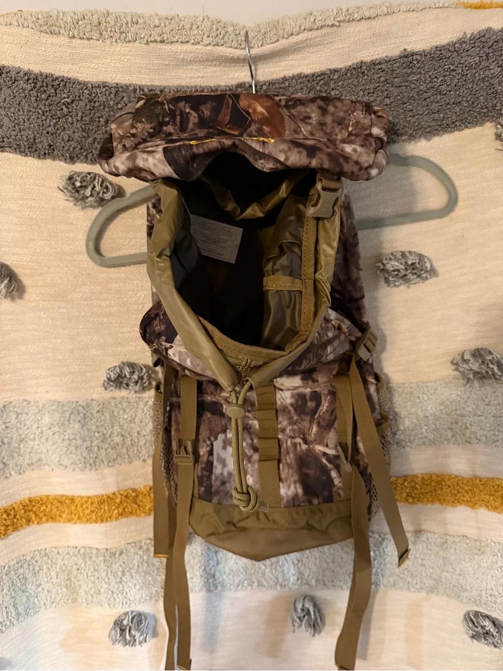 Cabela's Men's Camo Hiking Backpack in Brown and Olive